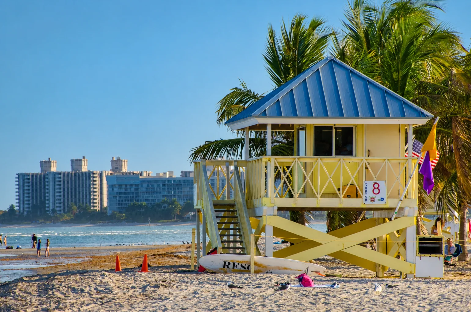 Casilla de guardavidas y playa de Key Biscayne
